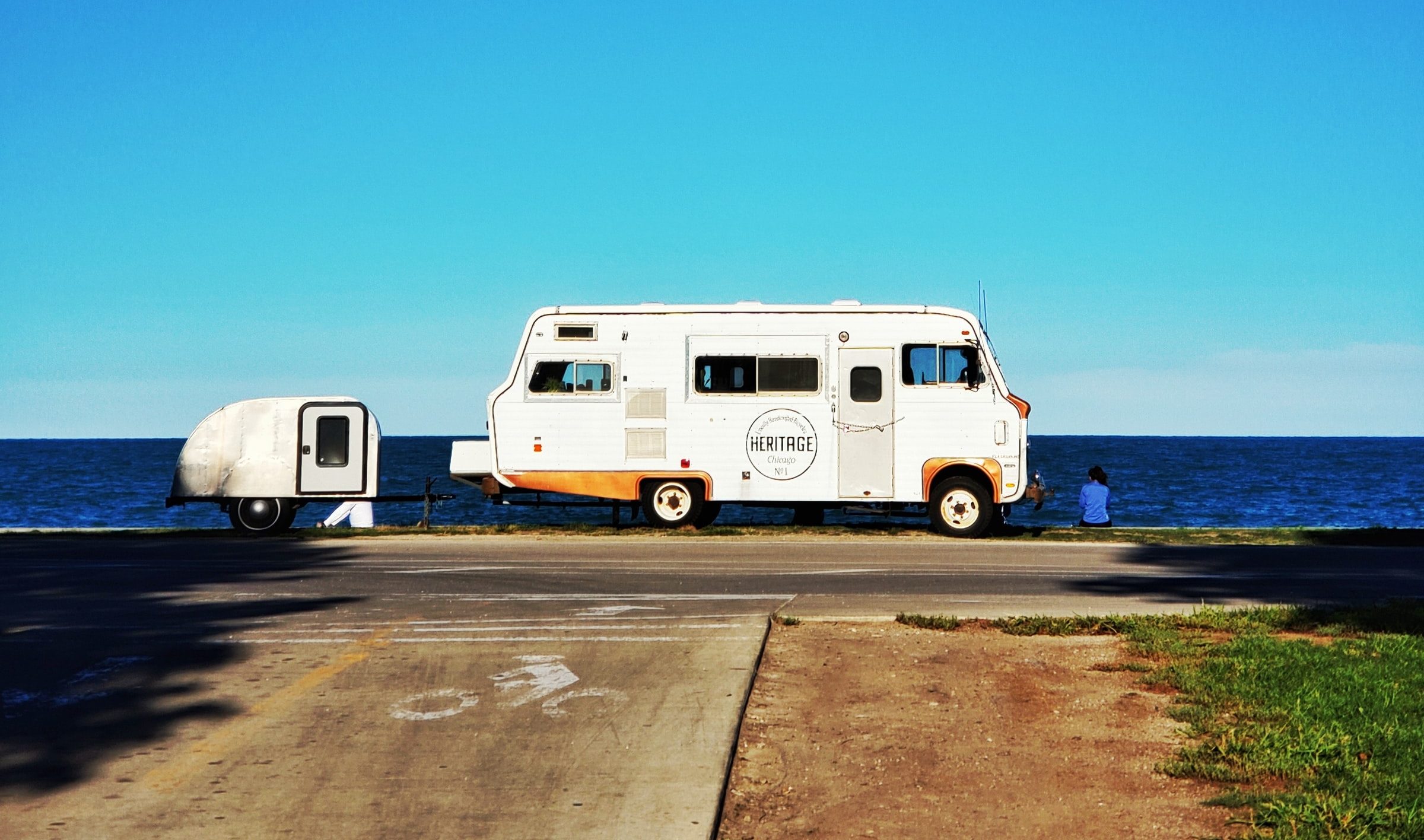 Beginners guide to driving a caravan. Caravan parked by the water