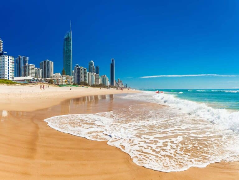 surfers paradise beach