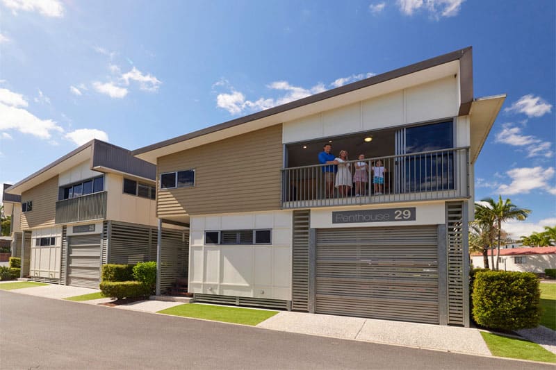 Brisbane-Holiday-Village-holiday-and-caravan-park-with-luxury-cabin-accommodation