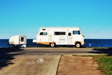 Caravanning 101 – Beginner’s Guide to Driving a Caravan