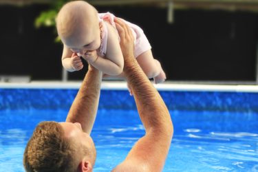 7 Tips for a Stress-Free Holiday with a Baby